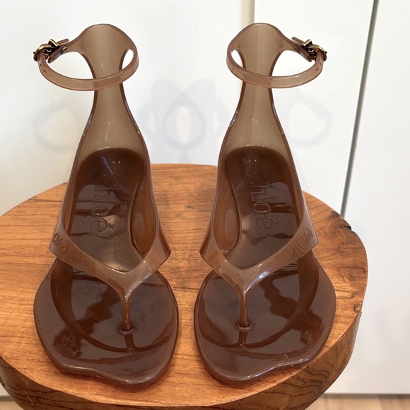 Chloé Jelly Runway Sandals - Picture 2 of 11